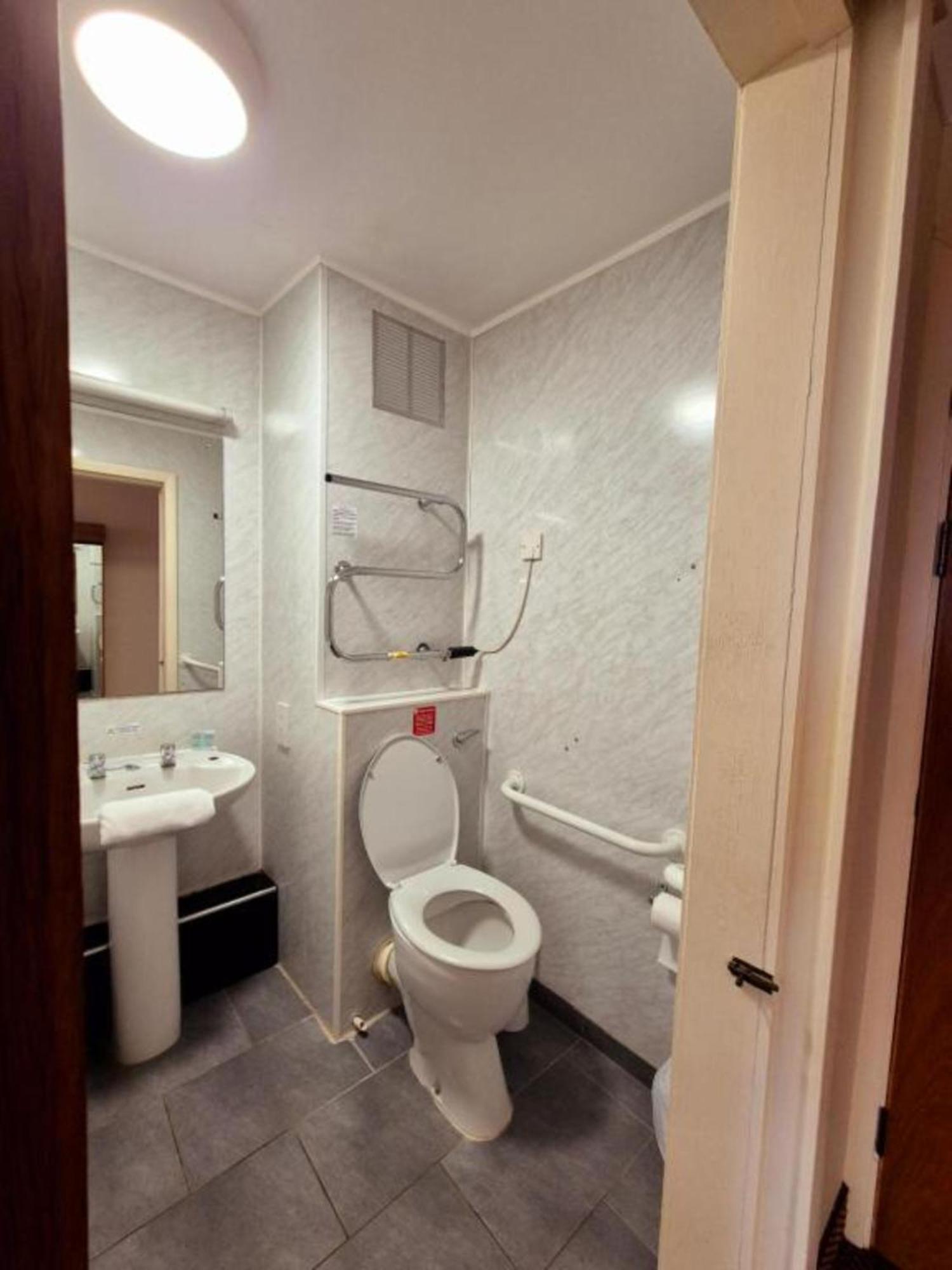 Boston Supreme Hotel 외부 사진