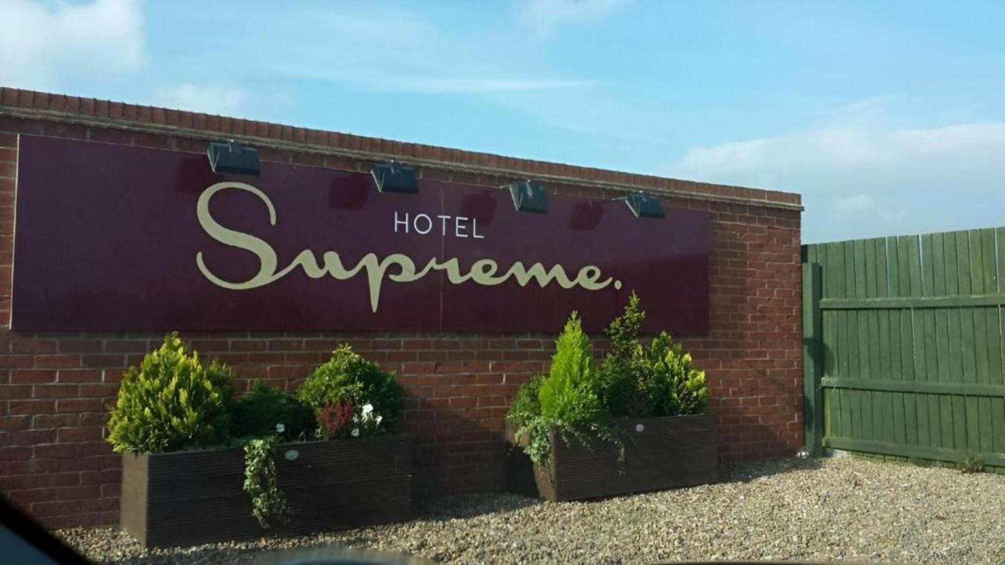 Boston Supreme Hotel 외부 사진